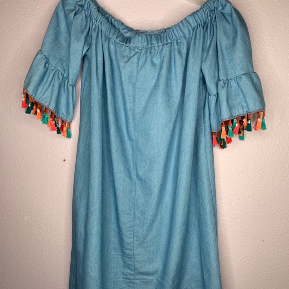 Off the shoulder denim dress - Picture 2 of 3